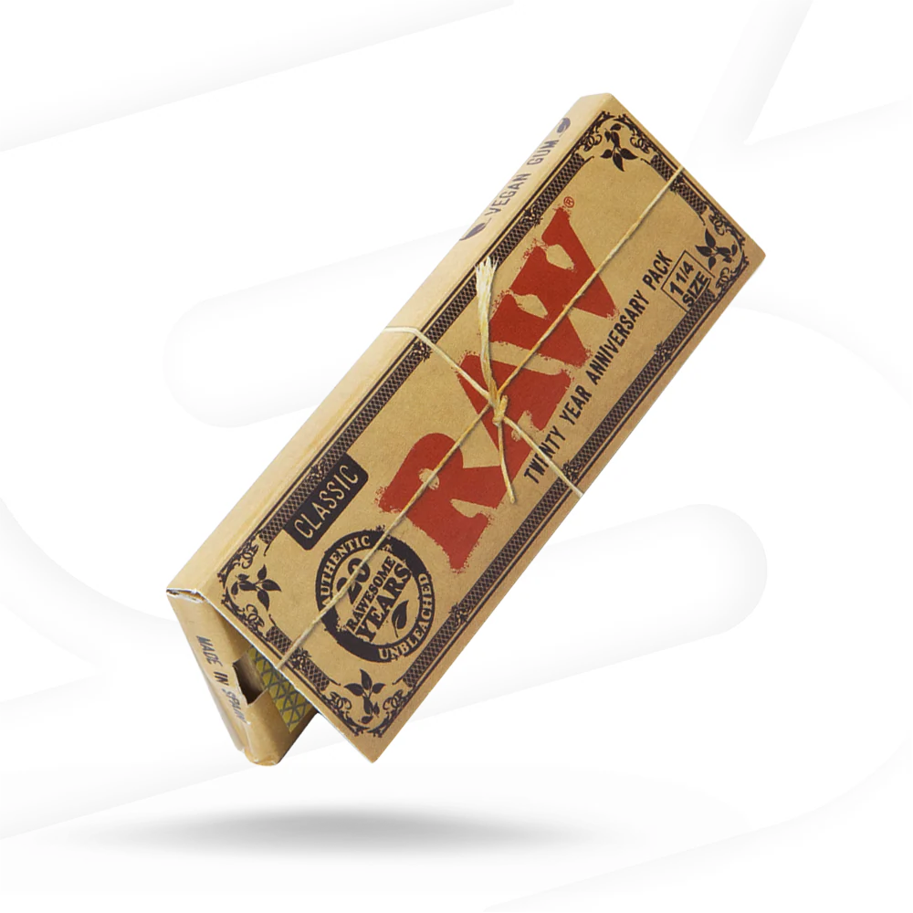 RAW Classic 20th Anniversary Rolling Papers